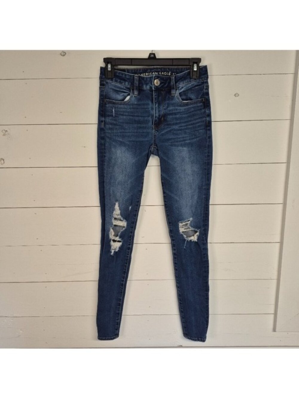 American Eagle Womens Distressed Skinny Jeans Size‎ 2 Medium Wash Stretch Denim